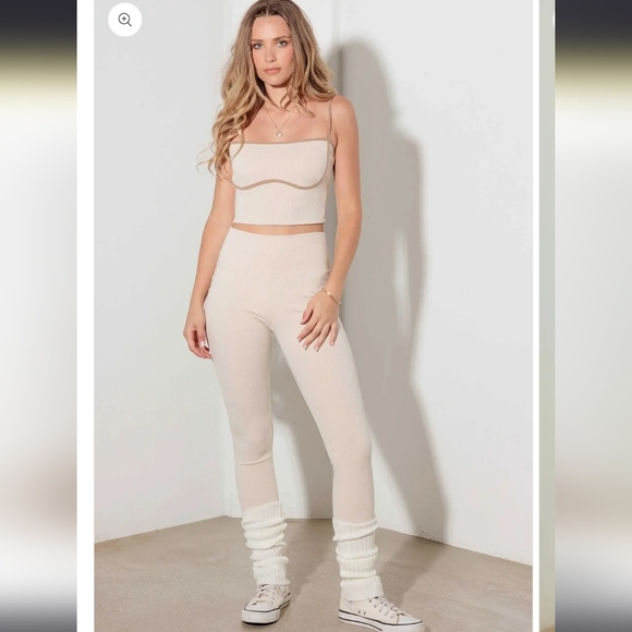 🤎 Le Lis Contrast Trim Set Ribbed Top & High Waist Leggings in Tan - Picture 1 of 4